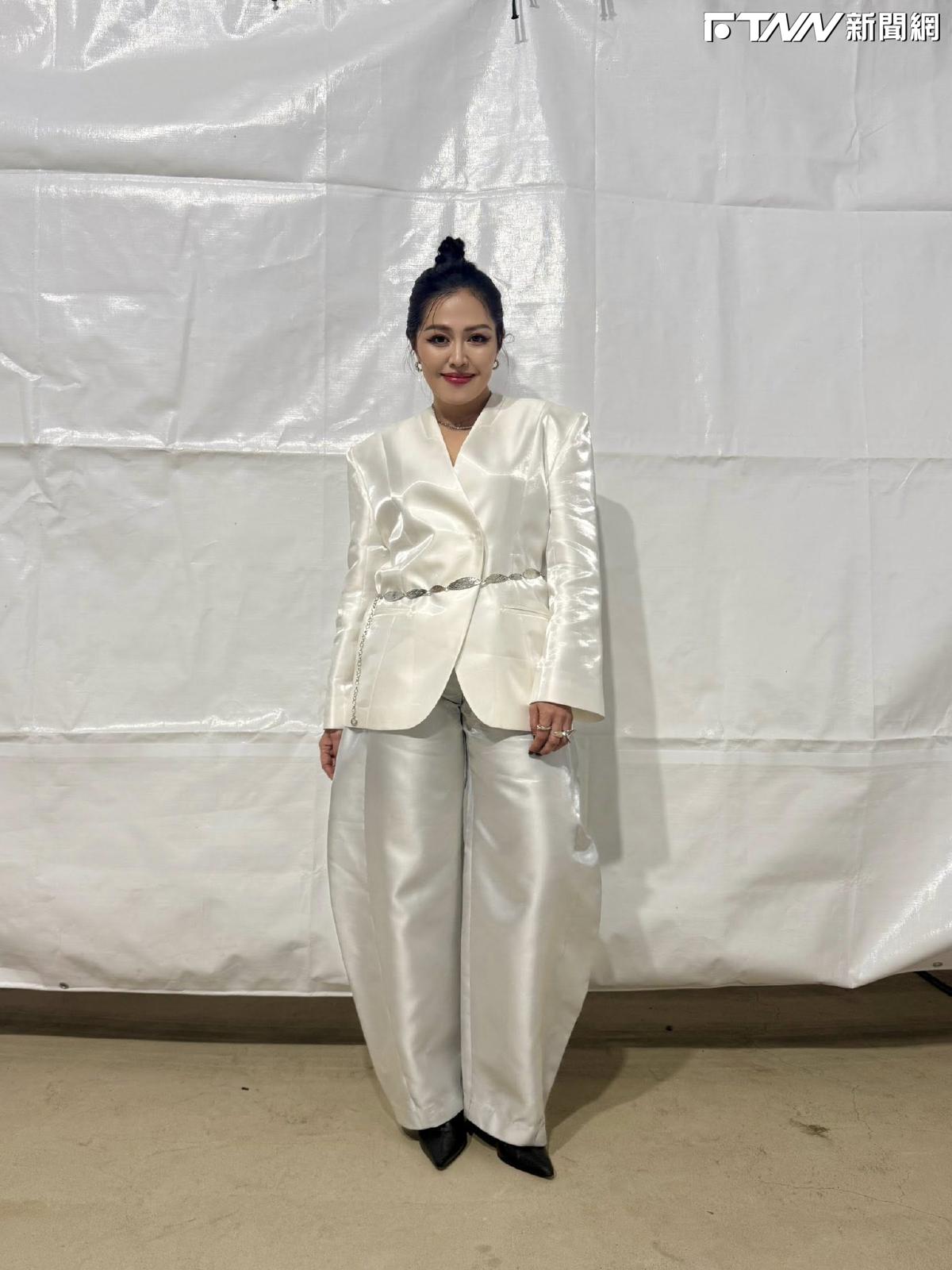 金曲歌后自揭「罹患乳癌二期」！化療痛苦淚崩：以淚洗面無法入眠