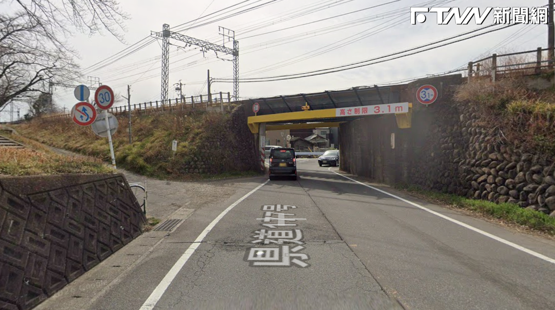 21歲日本妹探頭車外狠撞涵洞壁亡！日本岐阜縣亡命車禍　友人酒測超標遭逮